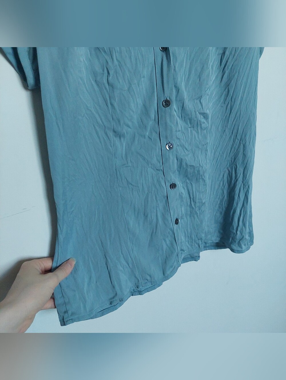 Anne Taylor Light Blue Button-Front Women’s Top - Picture 4 of 6